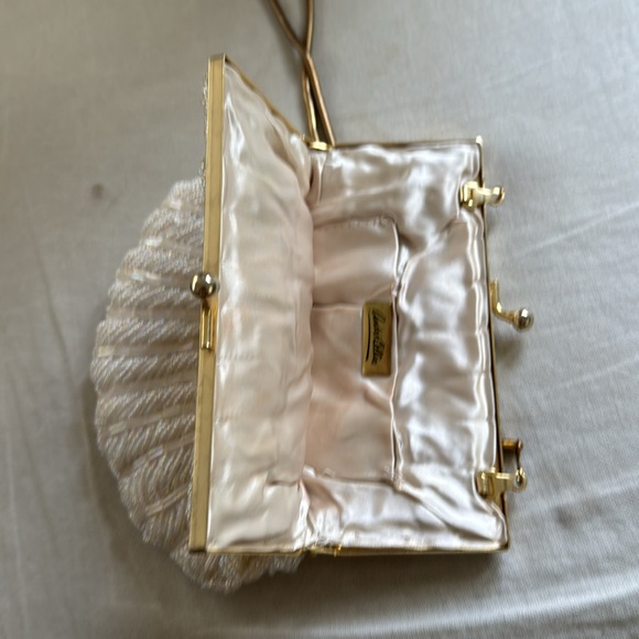 Women's beaded  elegant evening bag - Picture 3 of 4